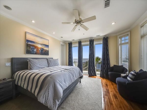 Beautiful Hilton Head Vacation Home Beach Side with Pool