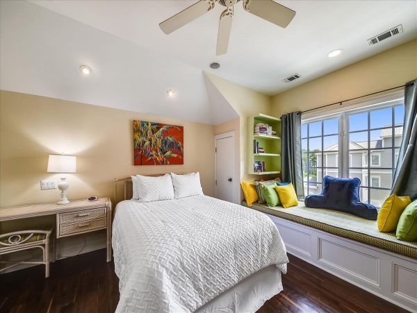Beautiful Hilton Head Vacation Home Beach Side with Pool