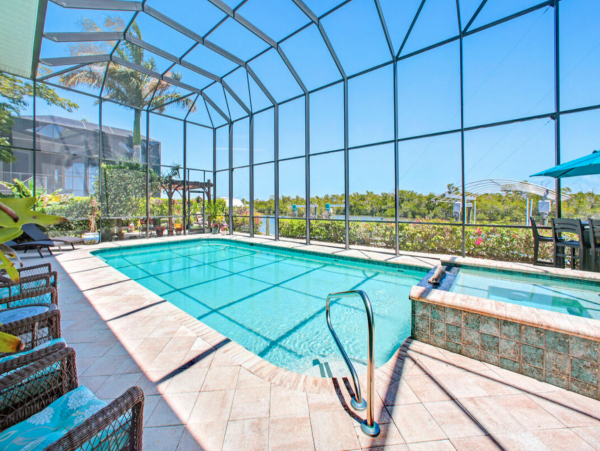 Short walk to Bonita Beach Access #1