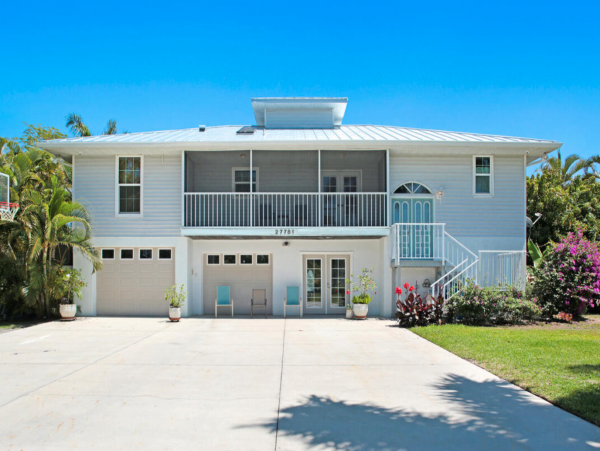 Short walk to Bonita Beach Access #1