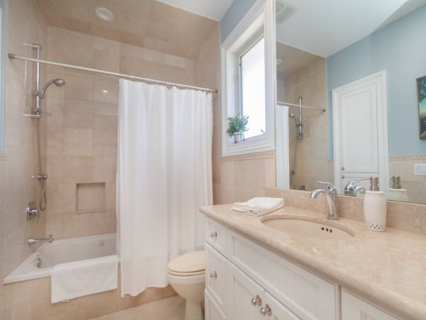 Beachfront Luxury 4 Bedroom Home in Bonita Springs