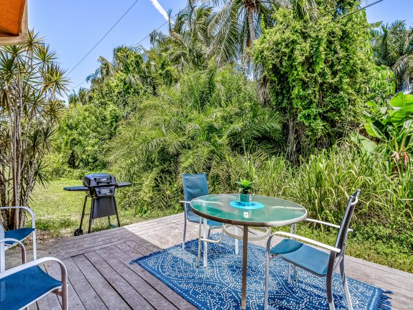 Charming 2 Bedroom Vacation Condo in Fort Myers