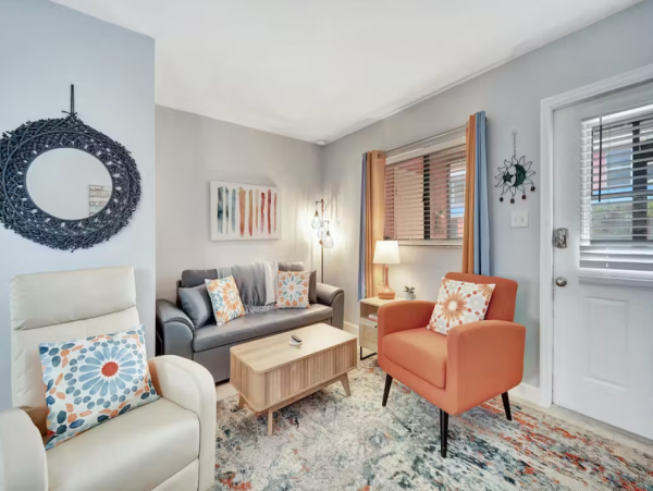 Charming 2 Bedroom Vacation Condo in Fort Myers