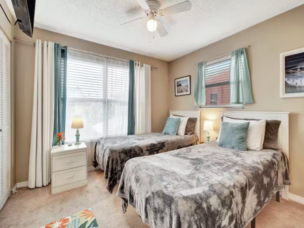 Charming 2 Bedroom Vacation Condo in Fort Myers