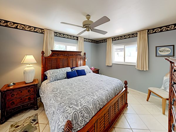 Fort Myers Home 1009835