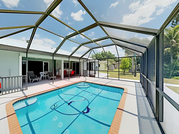Fort Myers Home 1009835