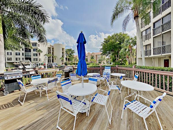 Dreamy Fort Myers Corner Condo 200 Ft To the Beach!