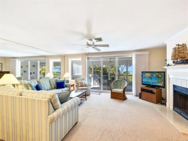 Boca Grande Beachfront 3 Bedroom Townhome with Gulf Views