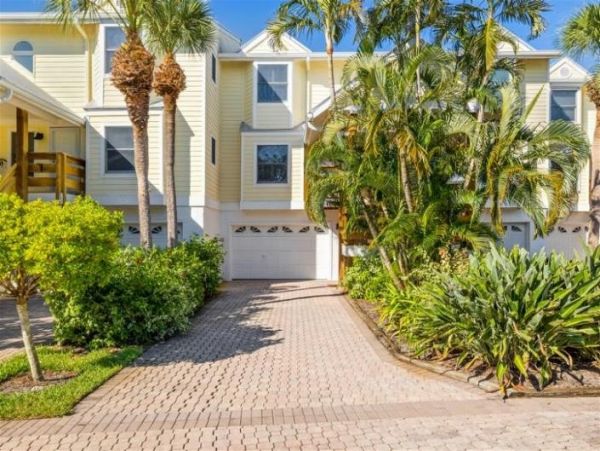 Boca Grande Beachfront 3 Bedroom Townhome with Gulf Views