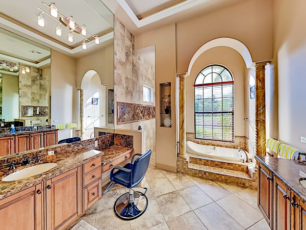 Fort Myers Home 1009843