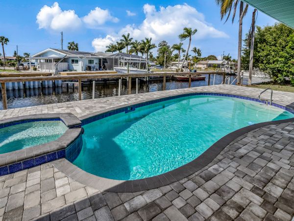 Fort Myers Home 1009846