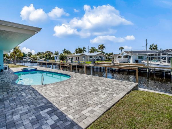 Fort Myers Home 1009846