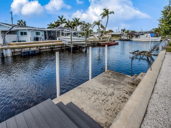 Fort Myers Home 1009846