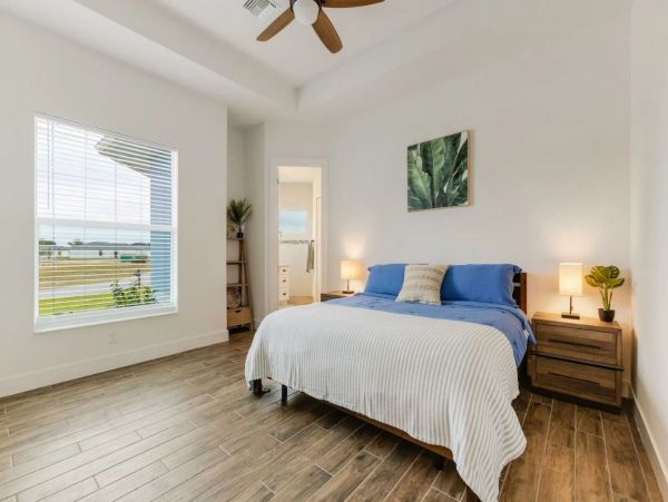 Cape Coral Luxury Vacation Home Rental with Private Pool