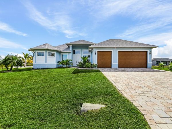 Cape Coral Luxury Vacation Home Rental with Private Pool
