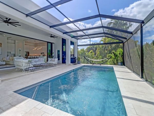 Canal Front Luxury Vacation Villa in Cape Coral Private Pool