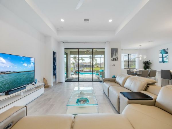 Cape Coral Canal Front Four Bedroom Luxury Vacation Home