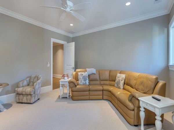 Hilton Head Vacation Pool Home - Short Walk to Beach