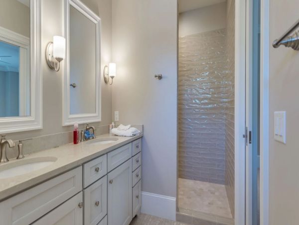 Hilton Head Vacation Pool Home - Short Walk to Beach