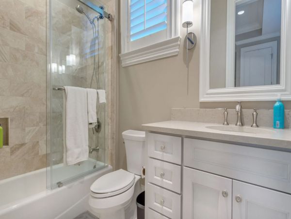 Hilton Head Vacation Pool Home - Short Walk to Beach