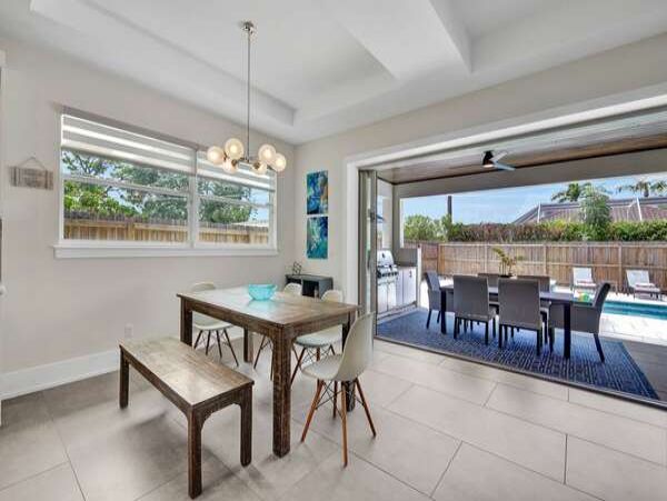 Naples Vacation Pool Home 4 Bedrooms Sleeps 9 Walk To Beach