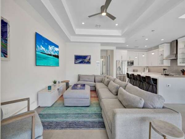 Naples Vacation Pool Home 4 Bedrooms Sleeps 9 Walk To Beach