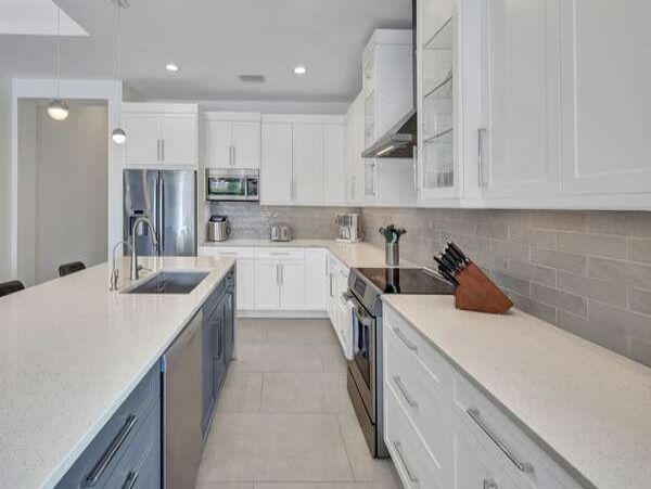 Naples Vacation Pool Home 4 Bedrooms Sleeps 9 Walk To Beach