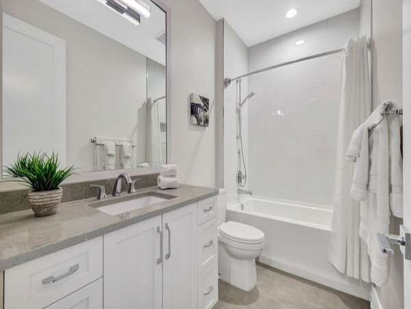 Naples Vacation Pool Home 4 Bedrooms Sleeps 9 Walk To Beach