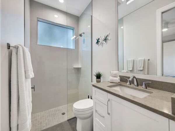 Naples Vacation Pool Home 4 Bedrooms Sleeps 9 Walk To Beach