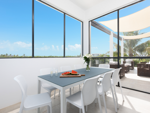 Luxury Villa with Private Pool in Long Bay Beach