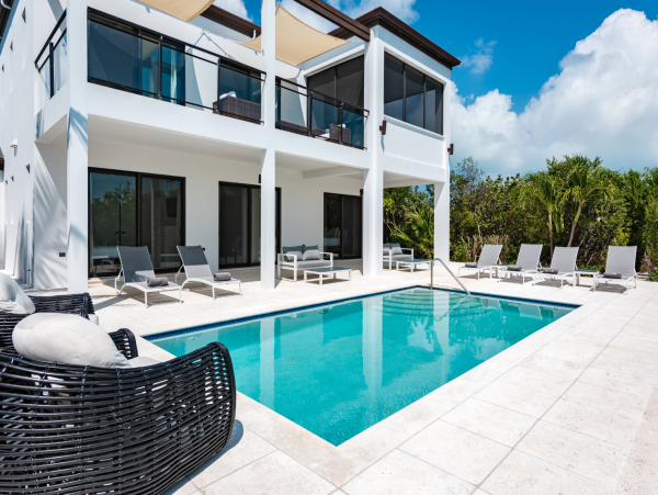 Luxury Villa with Private Pool in Long Bay Beach