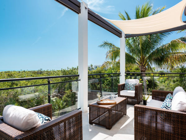 Luxury Villa with Private Pool in Long Bay Beach