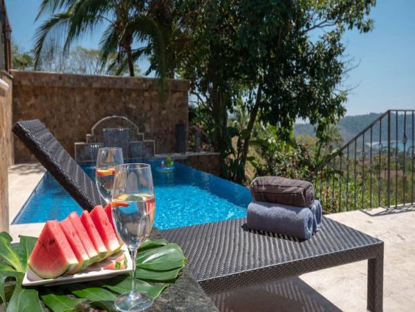 Costa Rica Six Bedroom Vacation Villa with Pool & Hot Tub