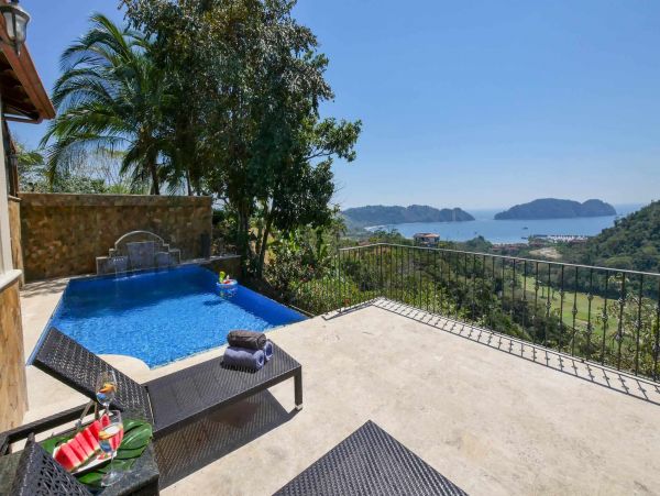 Costa Rica Six Bedroom Vacation Villa with Pool & Hot Tub