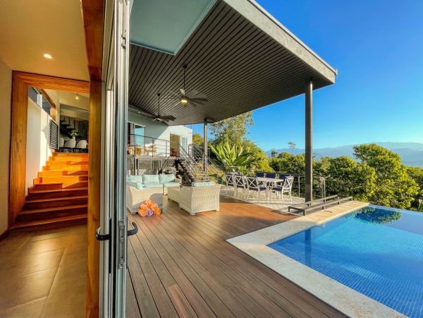 Spacious 5 Bedroom Villa in Manuel Antonio