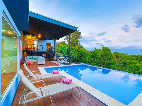 Spacious 5 Bedroom Villa in Manuel Antonio