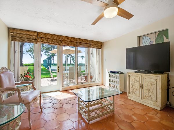 Longboat Key Home 1009872