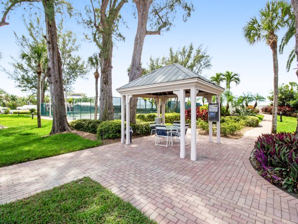 Longboat Key Home 1009872
