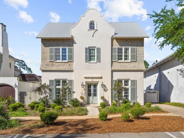 Gorgeous 5 Bedroom Vacation Pool Home in Rosemary Beach