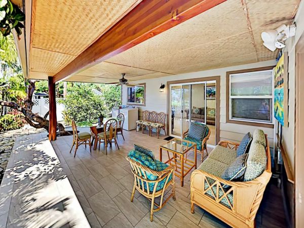 Kailua-Kona 5 Bedroom Vacation Home with Private Hot Tub