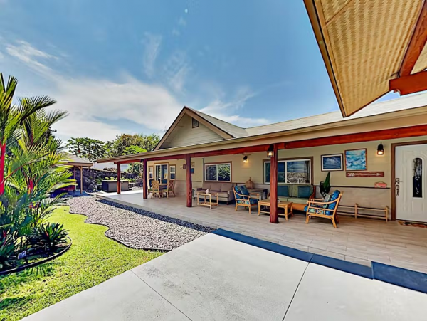 Kailua-Kona 5 Bedroom Vacation Home with Private Hot Tub