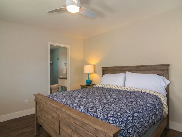 Oceanside Vacation Home Eleven Bedrooms Sleeps 36 Guests