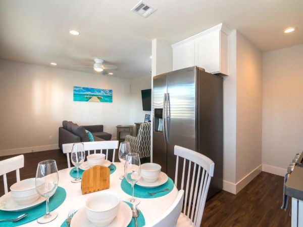 Oceanside Vacation Home Eleven Bedrooms Sleeps 36 Guests