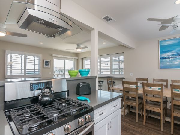 Oceanside Vacation Home Eleven Bedrooms Sleeps 36 Guests