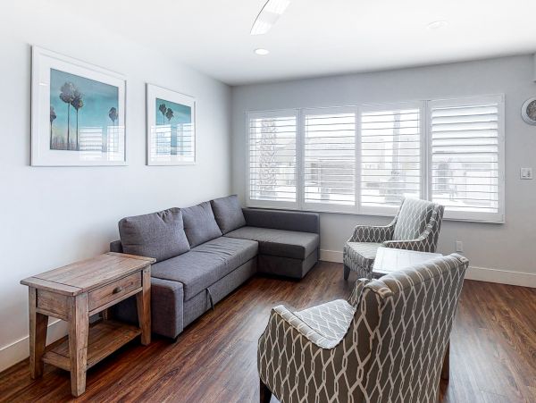 Oceanside Vacation Home Eleven Bedrooms Sleeps 36 Guests