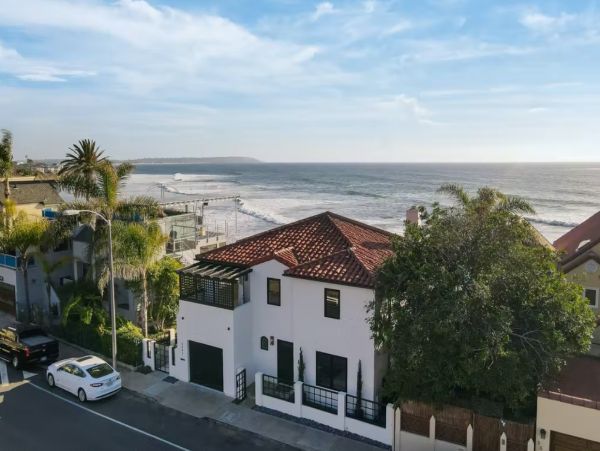 Oceanfront Two Bedroom Rental Home in La Jolla Ocean Views