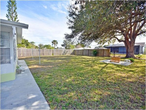 Value Manasota Key Vacation Home Two Bedrooms Sleeps Four