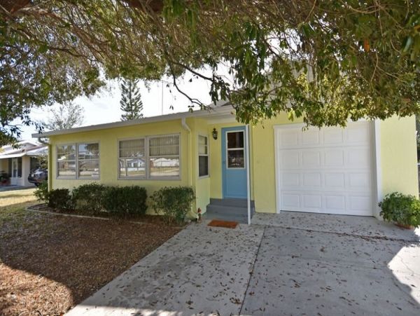 Value Manasota Key Vacation Home Two Bedrooms Sleeps Four