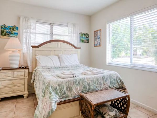 Venice Value Three Bedroom Vacation Rental with Private Pool
