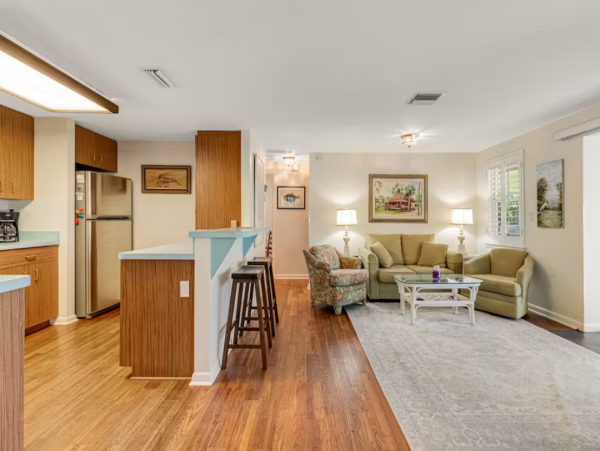 Bayfront Perfect Vacation Getaway with 2 Bedrooms
